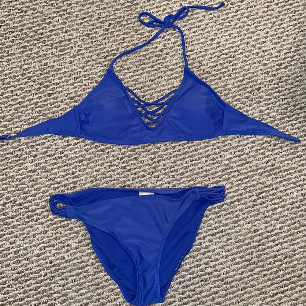 Bathing suit